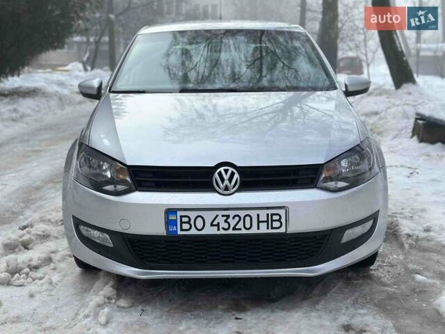 Серый Фольксваген Поло, объемом двигателя 1.4 л и пробегом 168 тыс. км за 6900 $, фото 1 на Automoto.ua