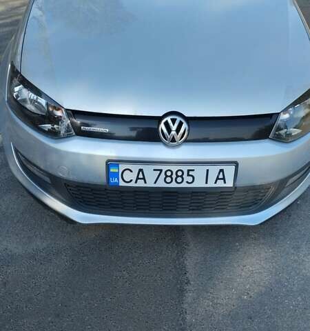 Серый Фольксваген Поло, объемом двигателя 1.2 л и пробегом 203 тыс. км за 6700 $, фото 1 на Automoto.ua