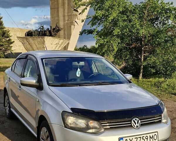 Серый Фольксваген Поло, объемом двигателя 1.6 л и пробегом 188 тыс. км за 6100 $, фото 1 на Automoto.ua