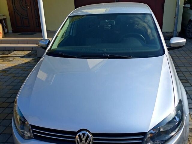 Серый Фольксваген Поло, объемом двигателя 1.6 л и пробегом 870 тыс. км за 7000 $, фото 1 на Automoto.ua