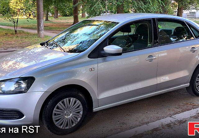 Серый Фольксваген Поло, объемом двигателя 1.6 л и пробегом 115 тыс. км за 6300 $, фото 1 на Automoto.ua