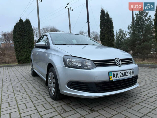 Серый Фольксваген Поло, объемом двигателя 1.6 л и пробегом 173 тыс. км за 5850 $, фото 1 на Automoto.ua