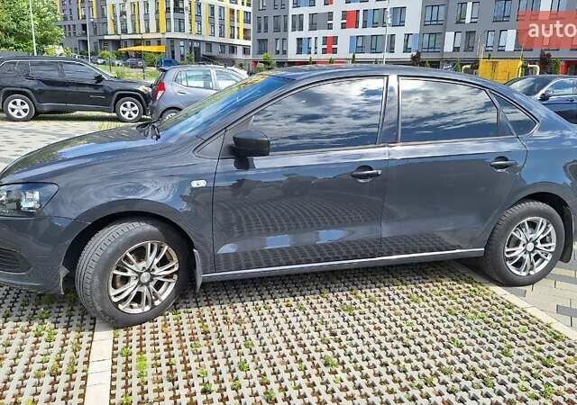 Серый Фольксваген Поло, объемом двигателя 1.6 л и пробегом 89 тыс. км за 7000 $, фото 1 на Automoto.ua