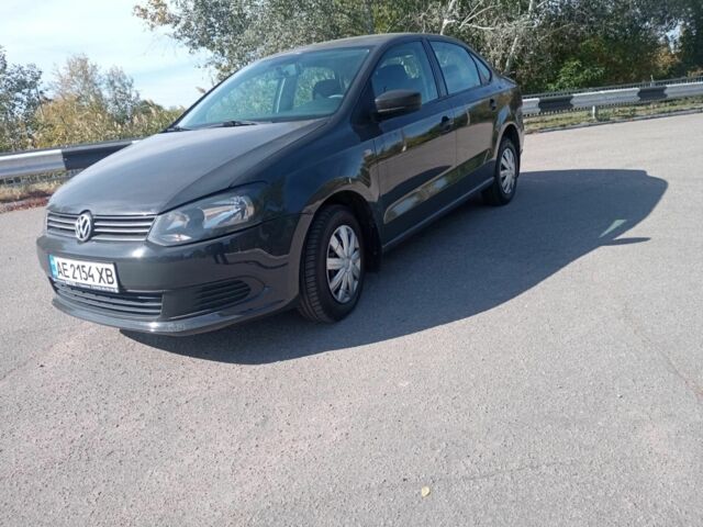 Серый Фольксваген Поло, объемом двигателя 1.6 л и пробегом 250 тыс. км за 5399 $, фото 1 на Automoto.ua