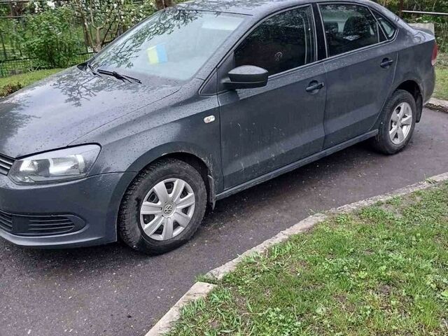 Сірий Фольксваген Поло, об'ємом двигуна 1.6 л та пробігом 380 тис. км за 5800 $, фото 1 на Automoto.ua