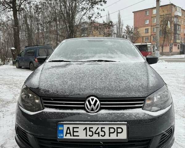Серый Фольксваген Поло, объемом двигателя 1.6 л и пробегом 190 тыс. км за 7000 $, фото 1 на Automoto.ua