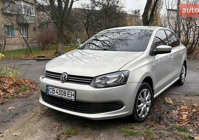 Серый Фольксваген Поло, объемом двигателя 1.6 л и пробегом 148 тыс. км за 8400 $, фото 1 на Automoto.ua
