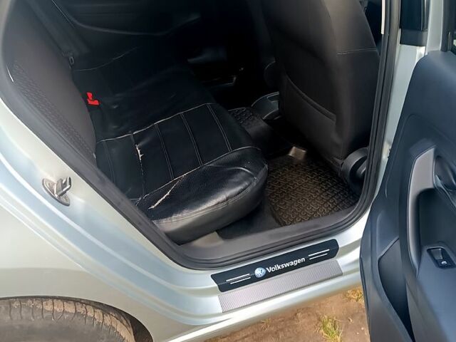 Серый Фольксваген Поло, объемом двигателя 1.6 л и пробегом 117 тыс. км за 7200 $, фото 1 на Automoto.ua