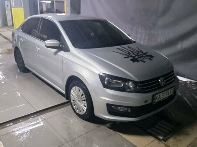 Сірий Фольксваген Поло, об'ємом двигуна 1.39 л та пробігом 130 тис. км за 10000 $, фото 1 на Automoto.ua