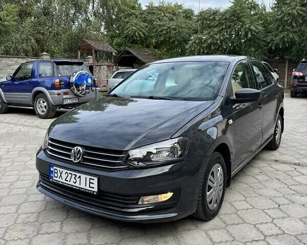 Серый Фольксваген Поло, объемом двигателя 1.6 л и пробегом 160 тыс. км за 8650 $, фото 1 на Automoto.ua