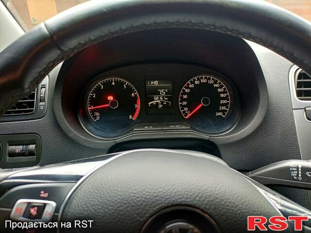 Сірий Фольксваген Поло, об'ємом двигуна 1.4 л та пробігом 68 тис. км за 12000 $, фото 1 на Automoto.ua