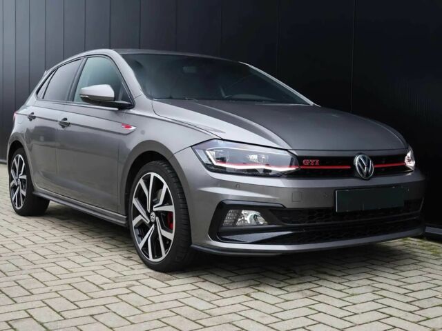 Серый Фольксваген Поло, объемом двигателя 2 л и пробегом 31 тыс. км за 5800 $, фото 1 на Automoto.ua