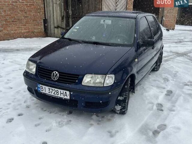 Синий Фольксваген Поло, объемом двигателя 1.4 л и пробегом 245 тыс. км за 3000 $, фото 1 на Automoto.ua