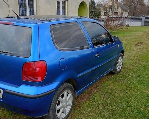 Синий Фольксваген Поло, объемом двигателя 1 л и пробегом 280 тыс. км за 2400 $, фото 1 на Automoto.ua