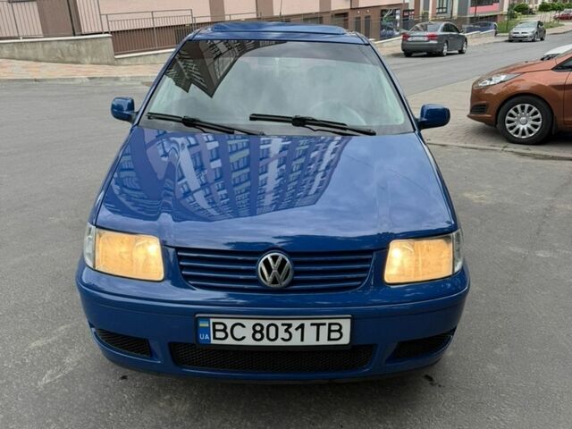Синій Фольксваген Поло, об'ємом двигуна 1 л та пробігом 300 тис. км за 2600 $, фото 1 на Automoto.ua