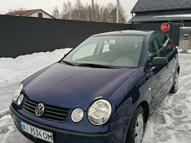 Синий Фольксваген Поло, объемом двигателя 1.2 л и пробегом 237 тыс. км за 3300 $, фото 1 на Automoto.ua