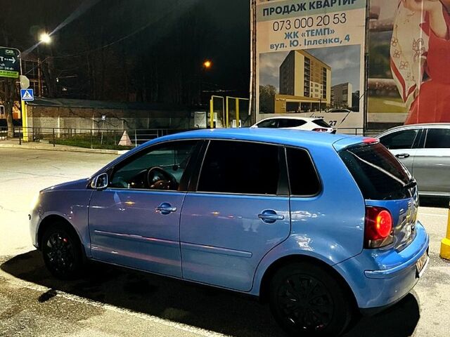 Синий Фольксваген Поло, объемом двигателя 1.4 л и пробегом 273 тыс. км за 4500 $, фото 1 на Automoto.ua