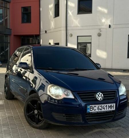 Синий Фольксваген Поло, объемом двигателя 1.42 л и пробегом 280 тыс. км за 3900 $, фото 1 на Automoto.ua
