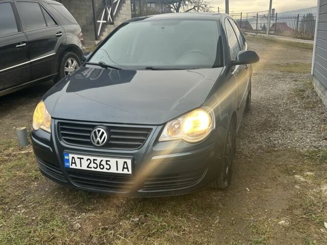 Синий Фольксваген Поло, объемом двигателя 1.4 л и пробегом 281 тыс. км за 4200 $, фото 1 на Automoto.ua