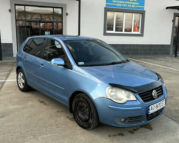 Синий Фольксваген Поло, объемом двигателя 1.2 л и пробегом 225 тыс. км за 2750 $, фото 1 на Automoto.ua