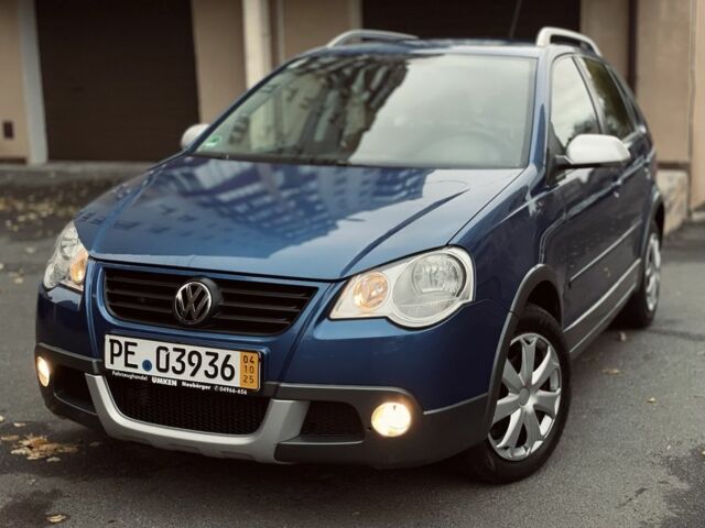 Синій Фольксваген Поло, об'ємом двигуна 0 л та пробігом 214 тис. км за 5799 $, фото 1 на Automoto.ua