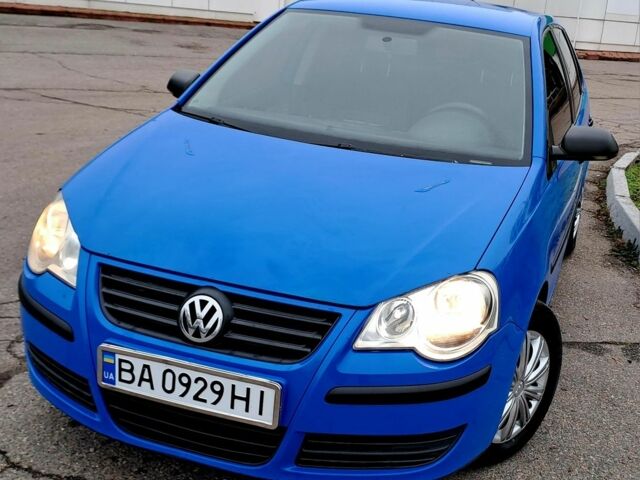 Синий Фольксваген Поло, объемом двигателя 1.2 л и пробегом 208 тыс. км за 3999 $, фото 1 на Automoto.ua