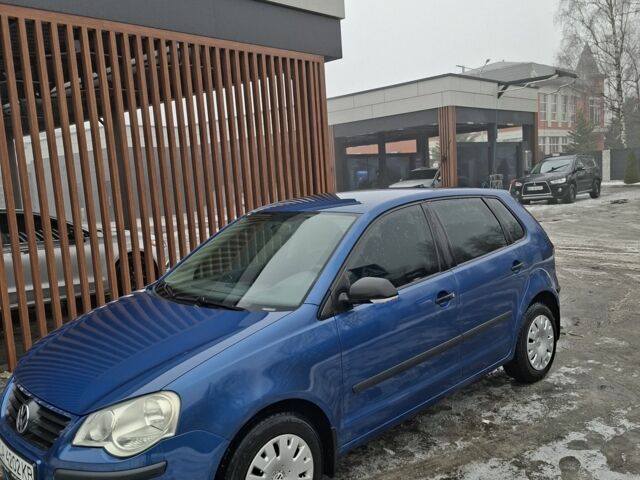 Синій Фольксваген Поло, об'ємом двигуна 1.4 л та пробігом 235 тис. км за 5800 $, фото 1 на Automoto.ua