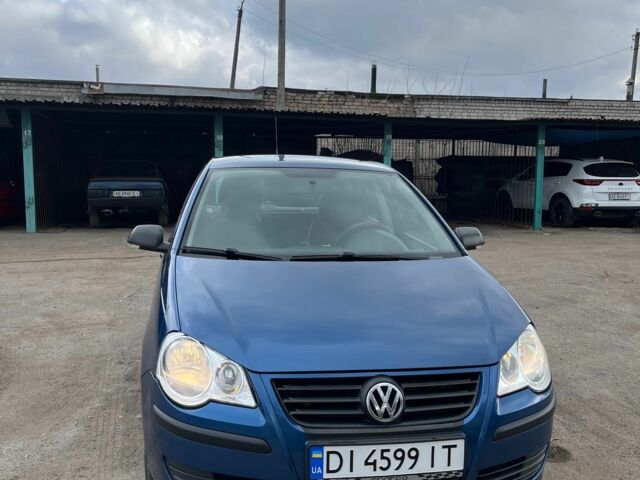 Синий Фольксваген Поло, объемом двигателя 1.4 л и пробегом 145 тыс. км за 5500 $, фото 1 на Automoto.ua