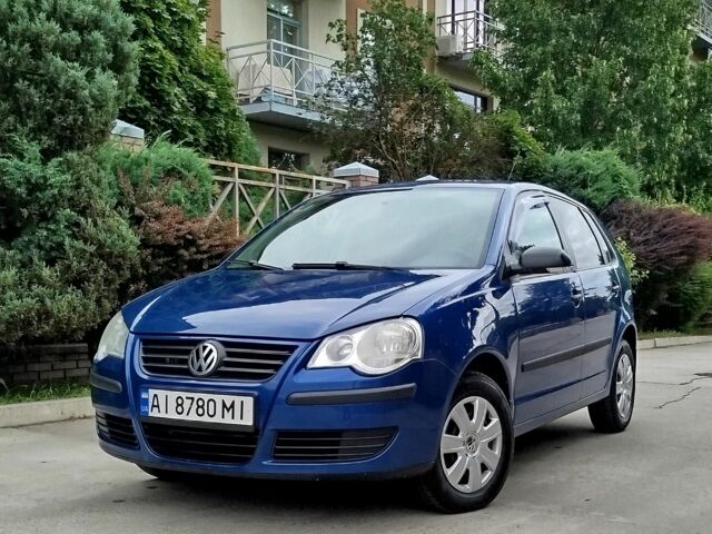 Синий Фольксваген Поло, объемом двигателя 1.4 л и пробегом 185 тыс. км за 5900 $, фото 1 на Automoto.ua