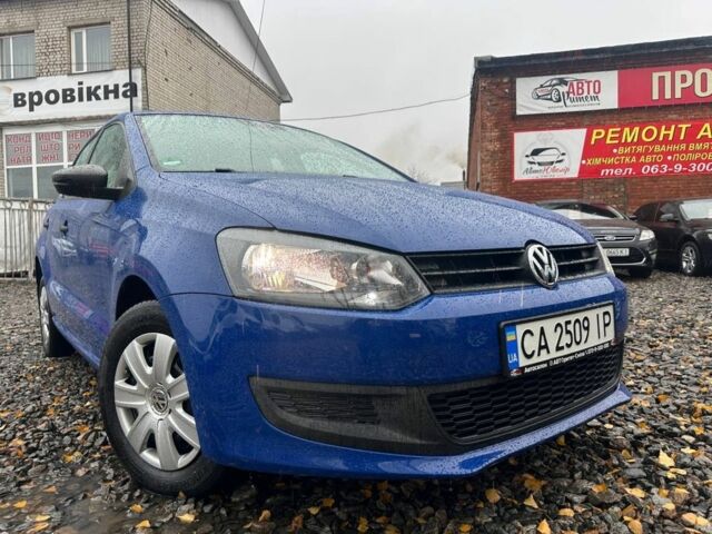 Синий Фольксваген Поло, объемом двигателя 1.2 л и пробегом 225 тыс. км за 5700 $, фото 1 на Automoto.ua