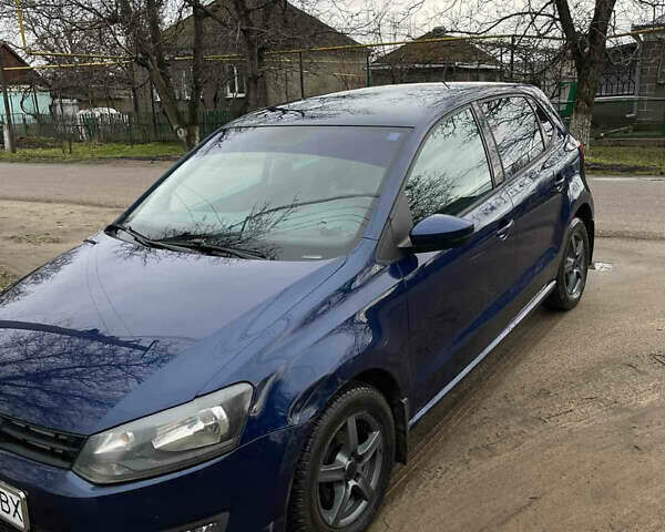 Синій Фольксваген Поло, об'ємом двигуна 1.4 л та пробігом 140 тис. км за 5800 $, фото 1 на Automoto.ua