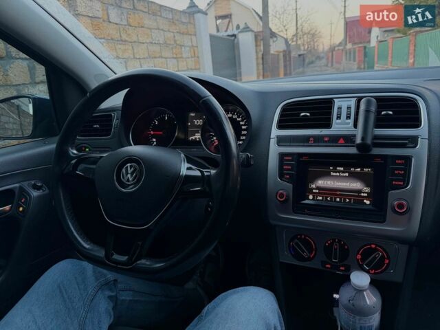 Синий Фольксваген Поло, объемом двигателя 1.4 л и пробегом 260 тыс. км за 7600 $, фото 1 на Automoto.ua