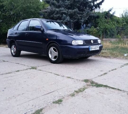 Синій Фольксваген Поло, об'ємом двигуна 1.4 л та пробігом 170 тис. км за 2200 $, фото 1 на Automoto.ua