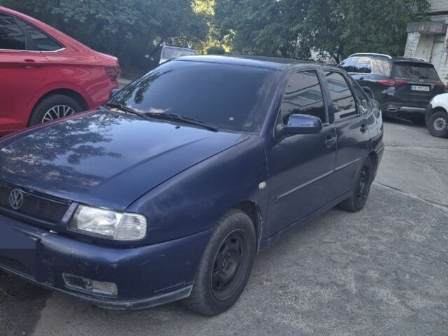 Синий Фольксваген Поло, объемом двигателя 1.4 л и пробегом 290 тыс. км за 1950 $, фото 1 на Automoto.ua