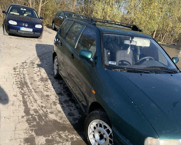 Зелений Фольксваген Поло, об'ємом двигуна 1.39 л та пробігом 234 тис. км за 1350 $, фото 1 на Automoto.ua