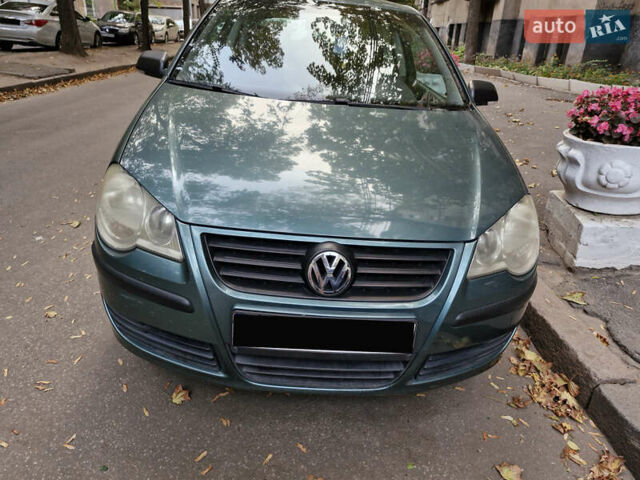 Зеленый Фольксваген Поло, объемом двигателя 1.2 л и пробегом 145 тыс. км за 3400 $, фото 1 на Automoto.ua