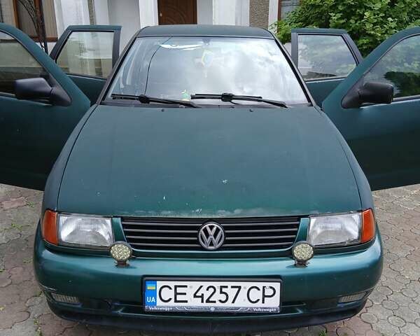 Зелений Фольксваген Поло, об'ємом двигуна 1.6 л та пробігом 66 тис. км за 1700 $, фото 1 на Automoto.ua