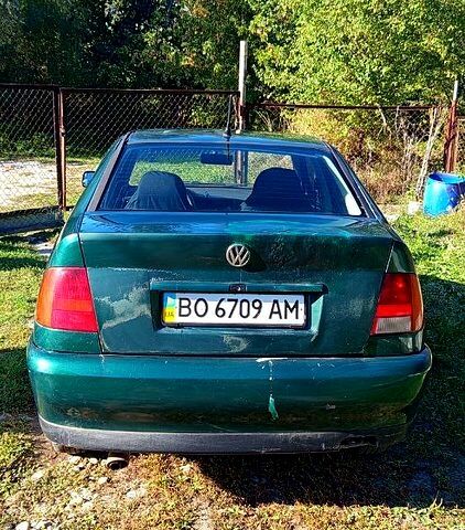 Зеленый Фольксваген Поло, объемом двигателя 1.4 л и пробегом 209 тыс. км за 1000 $, фото 1 на Automoto.ua