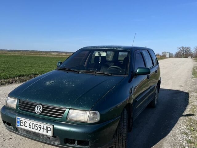 Зеленый Фольксваген Поло, объемом двигателя 1.6 л и пробегом 170 тыс. км за 1399 $, фото 1 на Automoto.ua