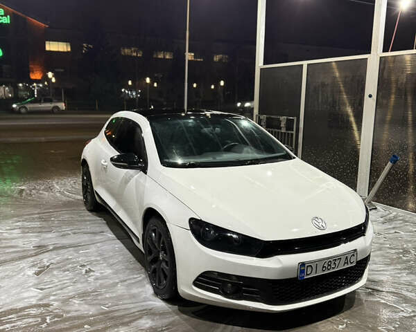 Белый Фольксваген Скирокко, объемом двигателя 1.97 л и пробегом 354 тыс. км за 7000 $, фото 1 на Automoto.ua