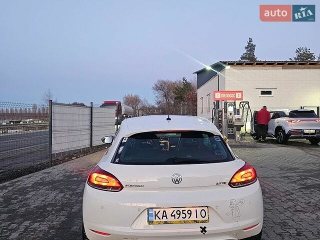 Белый Фольксваген Скирокко, объемом двигателя 1.98 л и пробегом 263 тыс. км за 9500 $, фото 1 на Automoto.ua