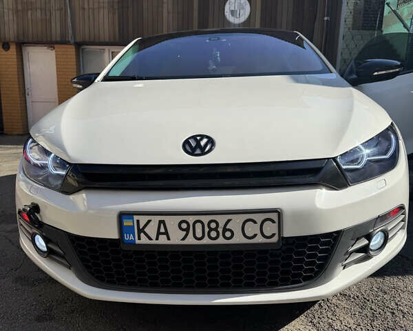 Белый Фольксваген Скирокко, объемом двигателя 1.4 л и пробегом 184 тыс. км за 10550 $, фото 1 на Automoto.ua