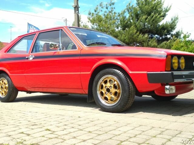 Красный Фольксваген Скирокко, объемом двигателя 1.1 л и пробегом 139 тыс. км за 22000 $, фото 1 на Automoto.ua