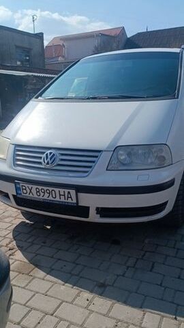 Білий Фольксваген Шаран, об'ємом двигуна 1.9 л та пробігом 309 тис. км за 3200 $, фото 1 на Automoto.ua