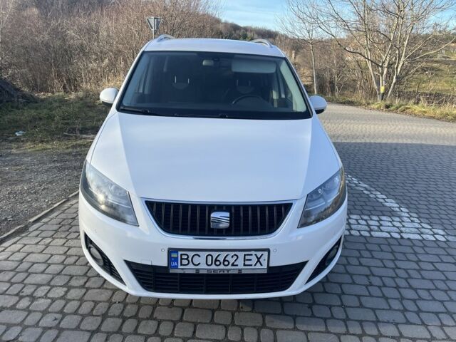 Белый Фольксваген Шаран, объемом двигателя 2 л и пробегом 315 тыс. км за 8600 $, фото 1 на Automoto.ua