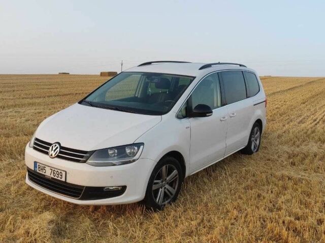 Білий Фольксваген Шаран, об'ємом двигуна 1.4 л та пробігом 245 тис. км за 10000 $, фото 1 на Automoto.ua