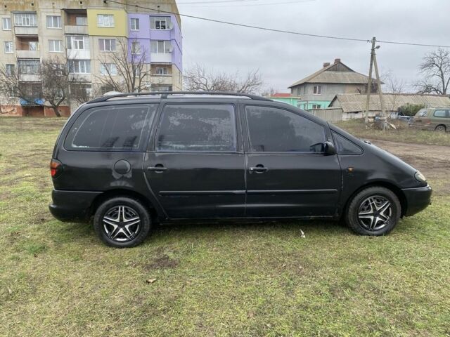 Чорний Фольксваген Шаран, об'ємом двигуна 1.9 л та пробігом 361 тис. км за 1800 $, фото 1 на Automoto.ua