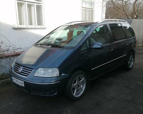 Чорний Фольксваген Шаран, об'ємом двигуна 2.8 л та пробігом 380 тис. км за 6000 $, фото 1 на Automoto.ua