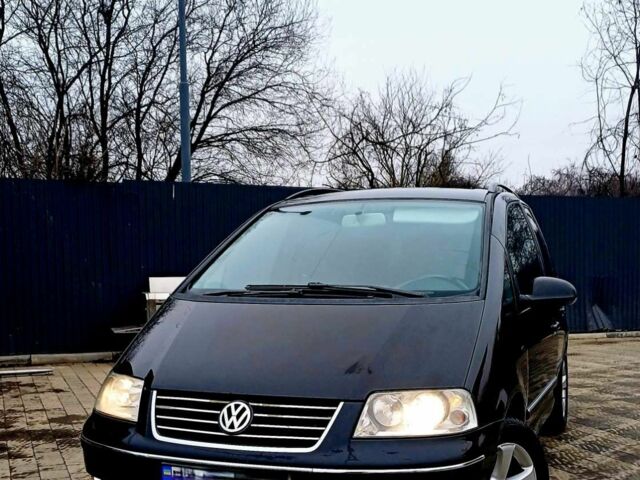 Черный Фольксваген Шаран, объемом двигателя 1.9 л и пробегом 260 тыс. км за 6500 $, фото 1 на Automoto.ua