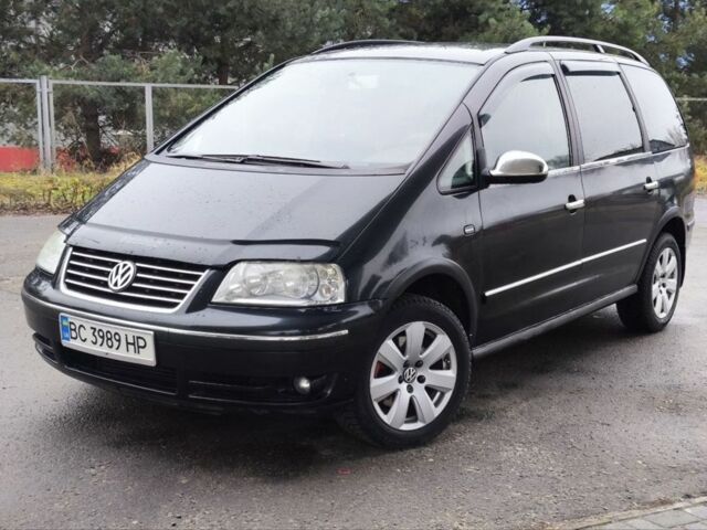 Черный Фольксваген Шаран, объемом двигателя 1.9 л и пробегом 223 тыс. км за 5500 $, фото 1 на Automoto.ua